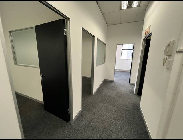 320M² OFFICE TO LET IN OBSERVATORY